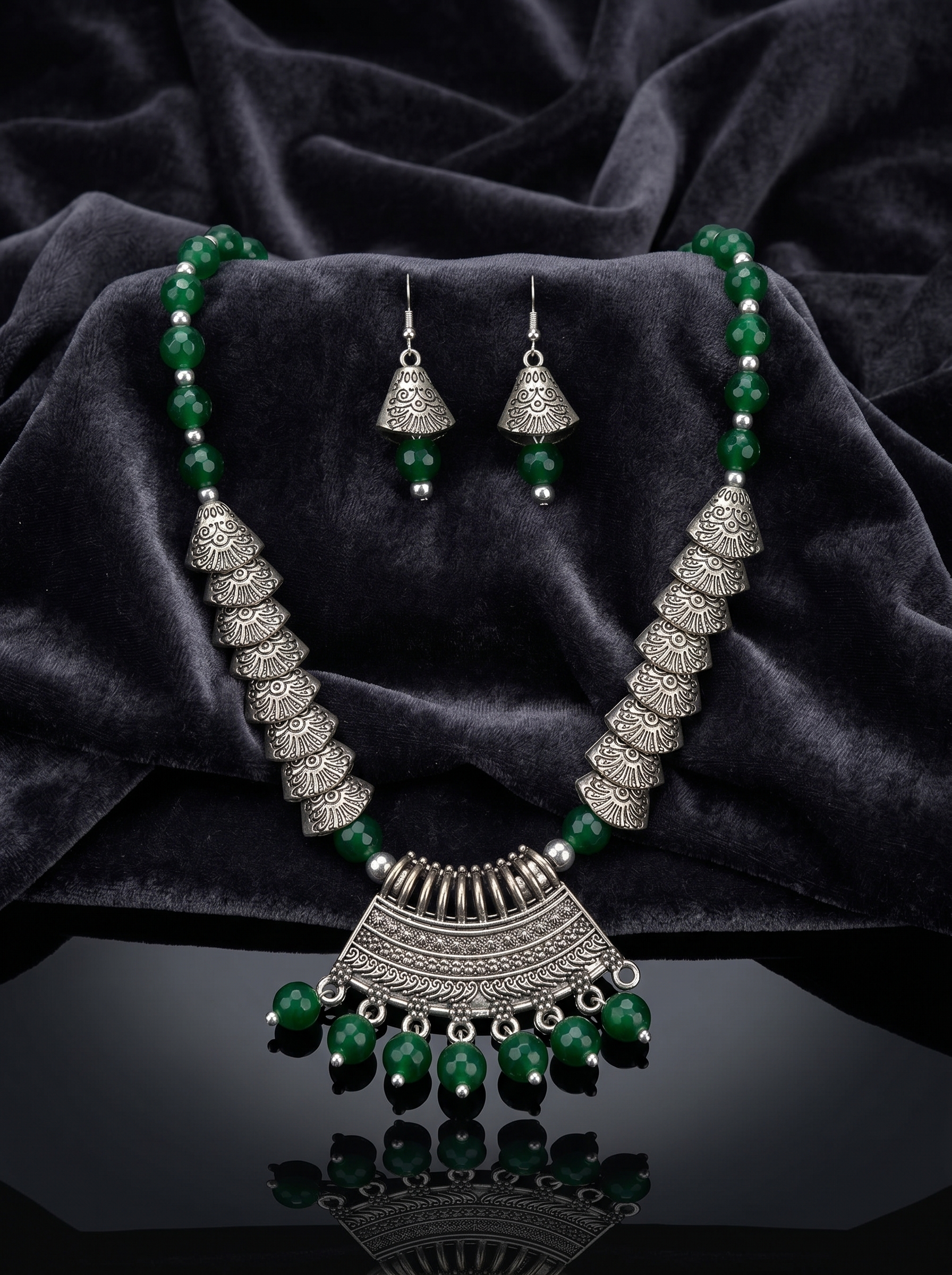Emerald Tribal Necklace Set